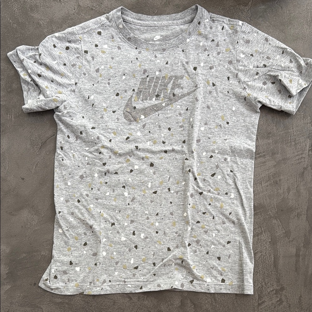 Nike Gray Short Sleeve Speckled Tee